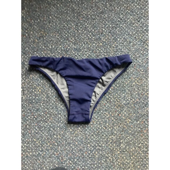 Bikini Bottoms - Picture 1 of 2